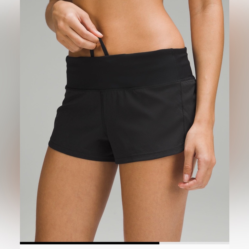 EUC Lululemon Speed up Shorts, low rise, 2.5” inseam, black, size 8.